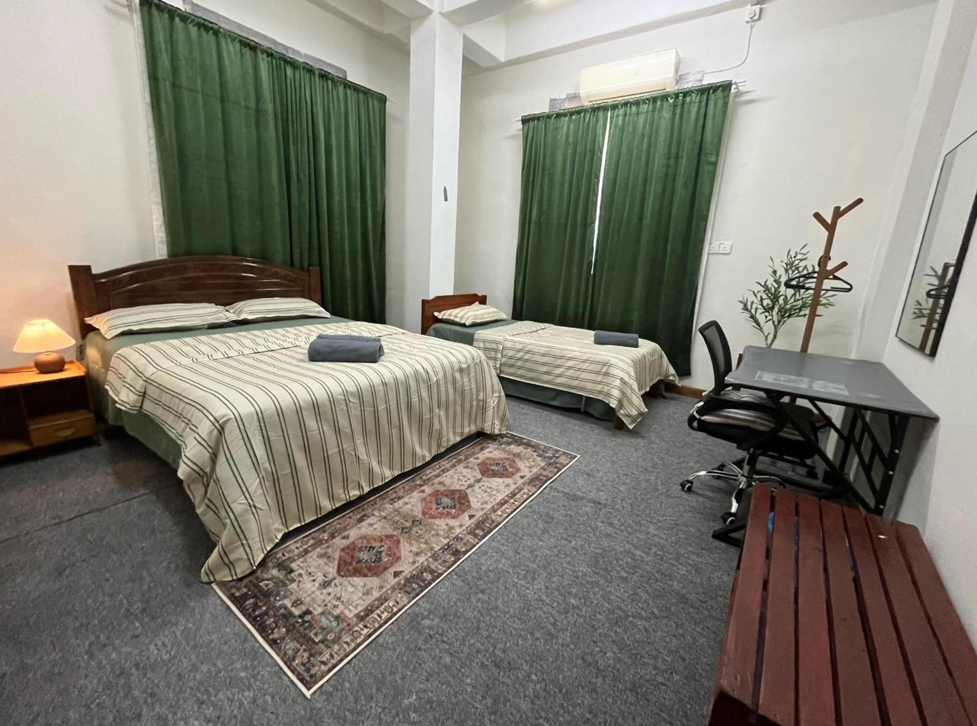 La Wood Homestay Kuala Besut Zewnętrze zdjęcie